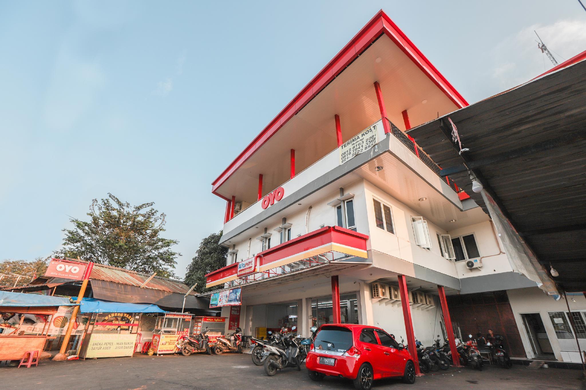 Oyo 387 Alfa Guest House Tegal  Екстериор снимка